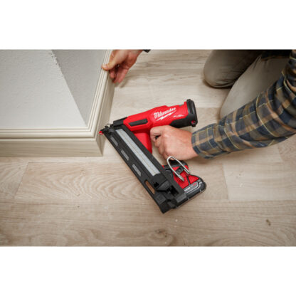 Milwaukee 2839-20 18V Cordless Gen II 15 Gauge Angled Finish Nailer (Tool Only)