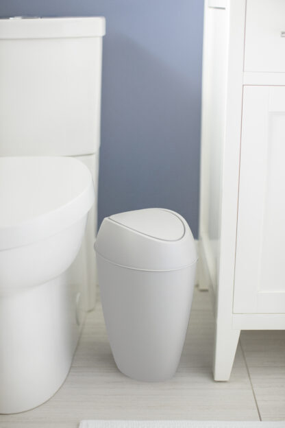 Umbra 1009613-661 9L Twirla Trash Can - Metallic White