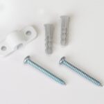 ClosetMaid 756100 Concrete Shelf Clip Set, Metal, White